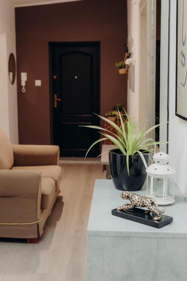 Wolska Apartment 80M2 - 7 People, 3 Rooms Wroclaw Bagian luar foto